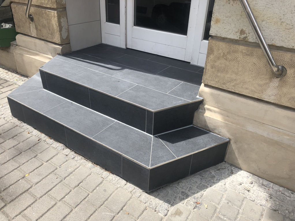 Fußbodenverlegearbeiten